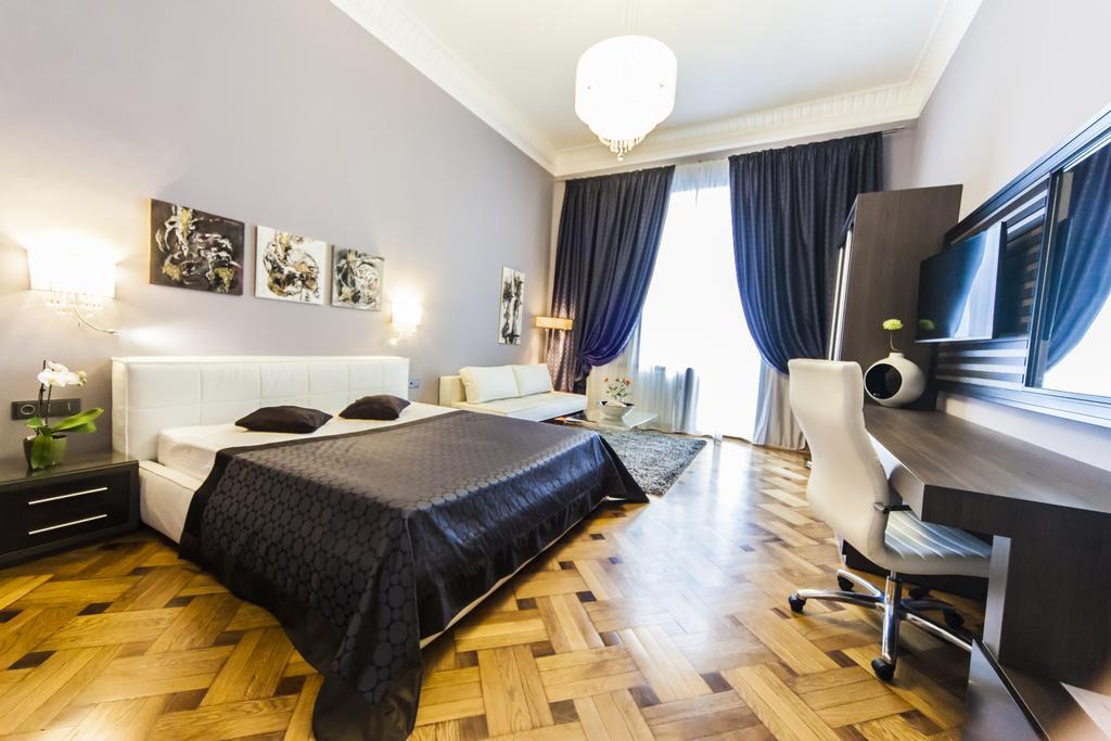 Matei Corvin Deluxe Apartment Cluj-Napoca Zimmer foto